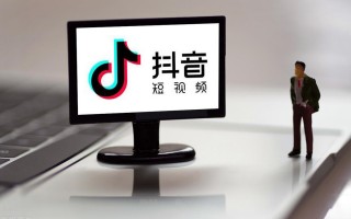 短视频制作高飞老师 兰州外国语学校“网红”生物教师高飞出新作 桦木碎片拼出中山桥和马踏飞燕